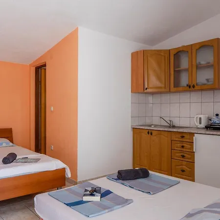 Ivancevic Apartment *