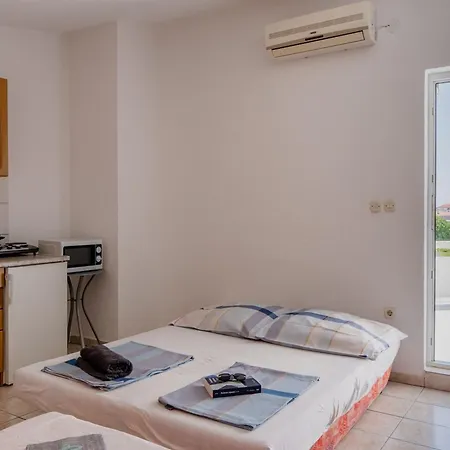 Ivancevic Apartment *