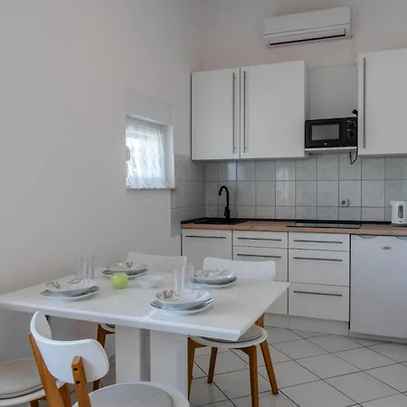 Apartament Ivancevic Vir